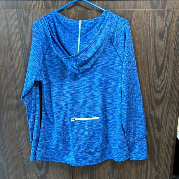 Tangerine Tops - Women’s Tangerine Hoodie with Cool Back Pocket, Like New, Size XXL